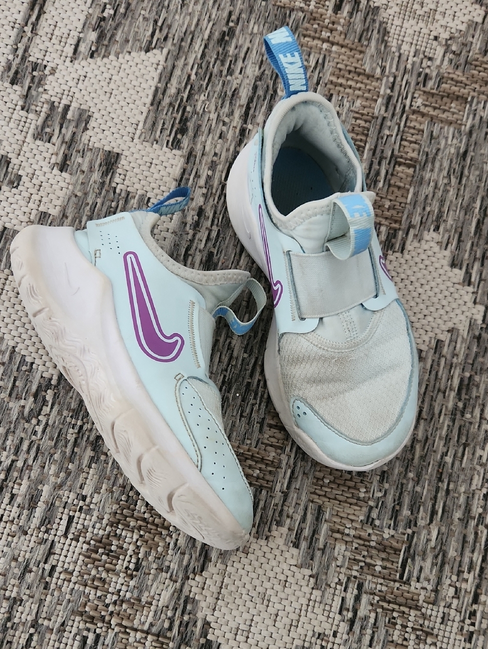 Nike Sz 12 Flex Runners